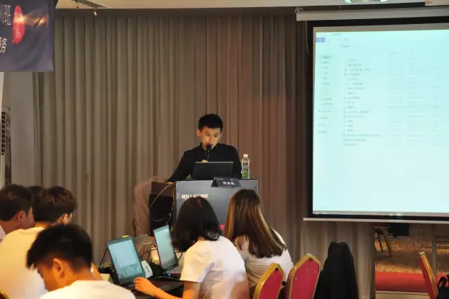 1502956371139943.png blob.png