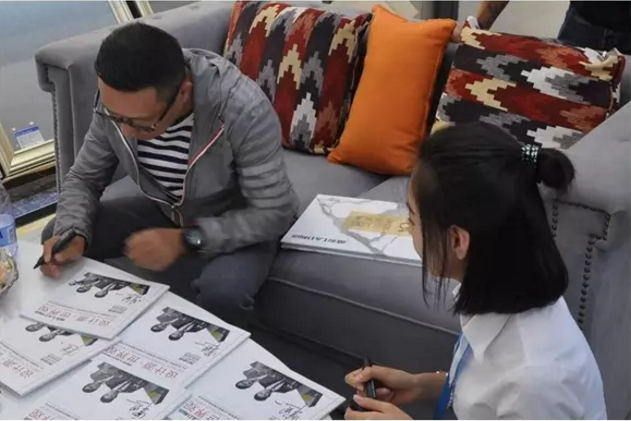 1504946929137671.png blob.png